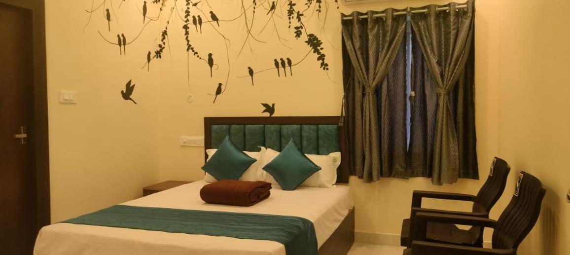 Lalitha Karunya Residency A/C Hotel Bapatla Bagian luar foto