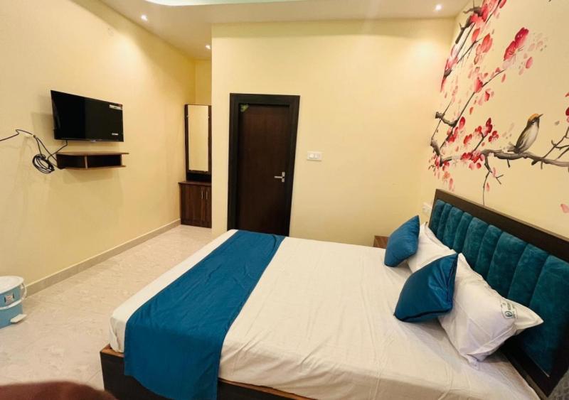 Lalitha Karunya Residency A/C Hotel Bapatla Bagian luar foto